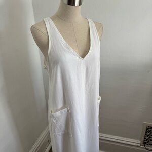 Old Navy Ivory V-Neck Sleeveless Dress